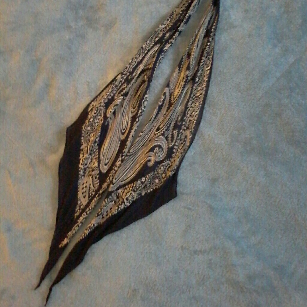 Scarf - Picture 3 of 3